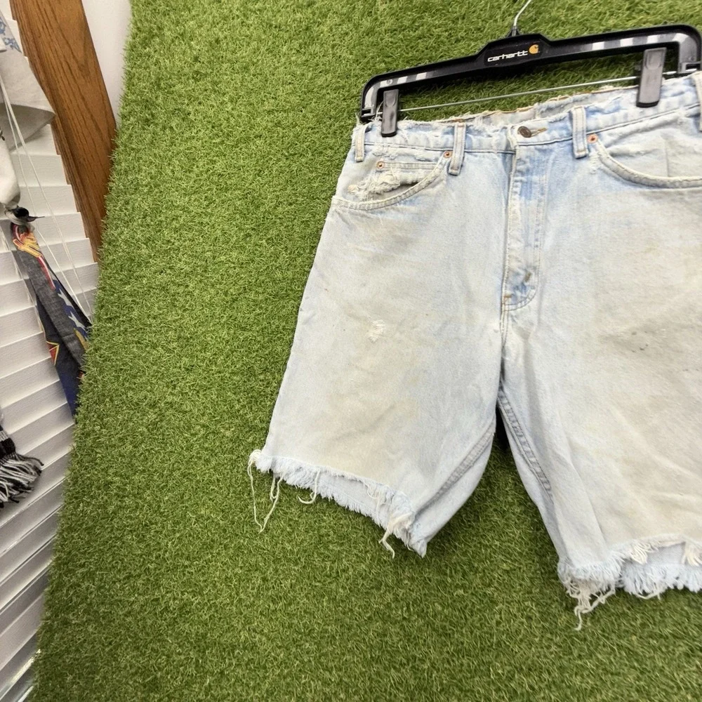 Levis shop confidence